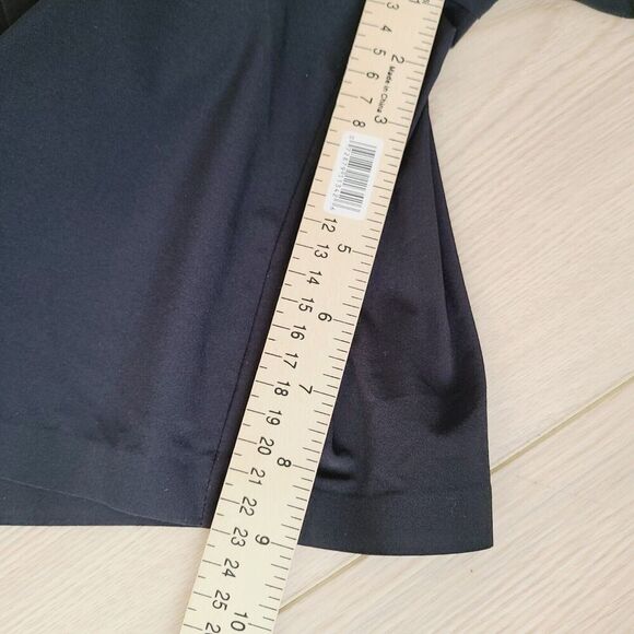 Athleta Brooklyn Bermuda Shorts 4 Black Stretch Lightweight Zip Pockets Pull-On - Picture 10 of 10